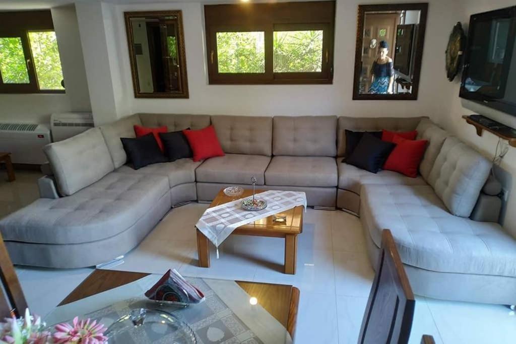 Apartment With Premium Facilities خانيا المظهر الخارجي الصورة