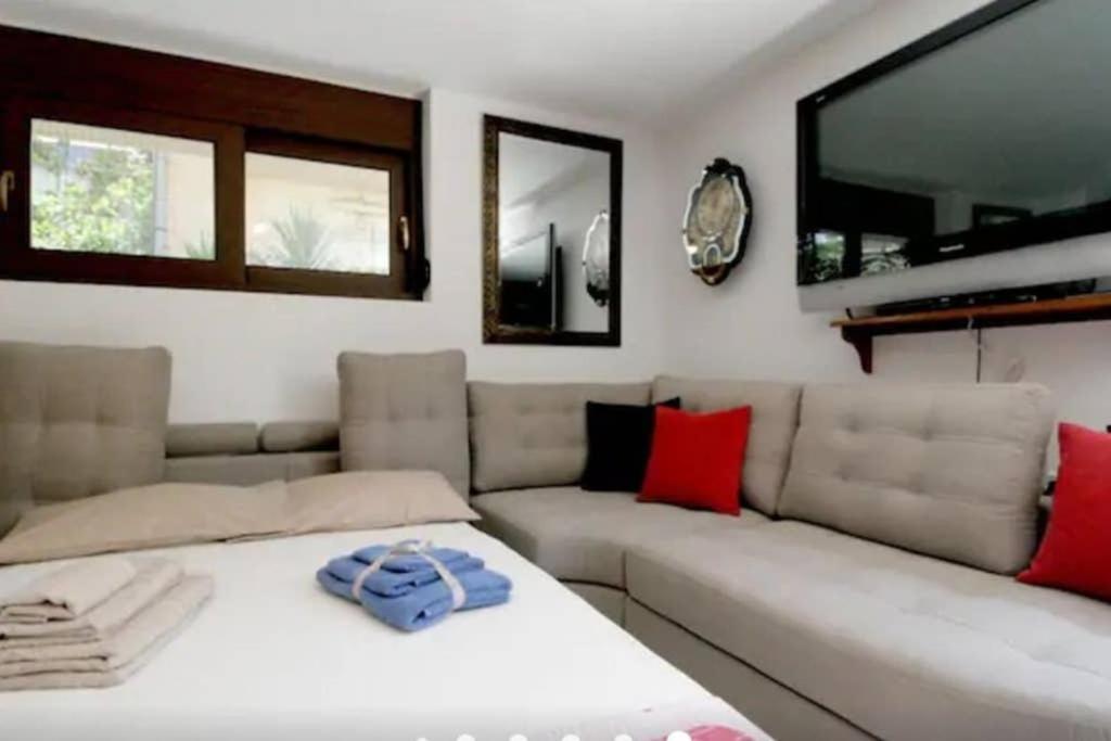 Apartment With Premium Facilities خانيا المظهر الخارجي الصورة