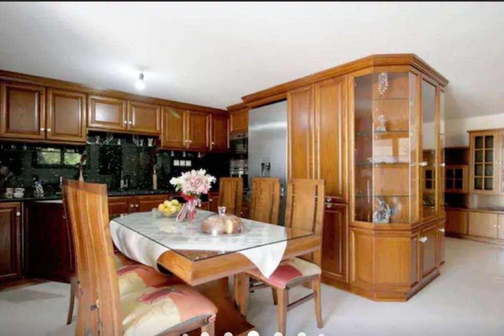 Apartment With Premium Facilities خانيا المظهر الخارجي الصورة